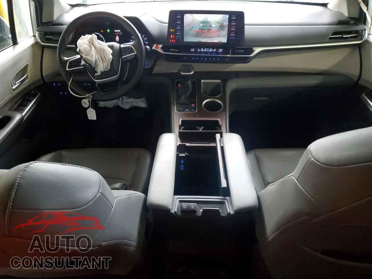 TOYOTA SIENNA 2021 - 5TDYSKFCXMS032824