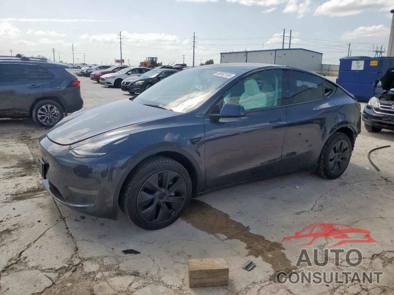 TESLA MODEL Y 2025 - 7SAYGDED7SA337514