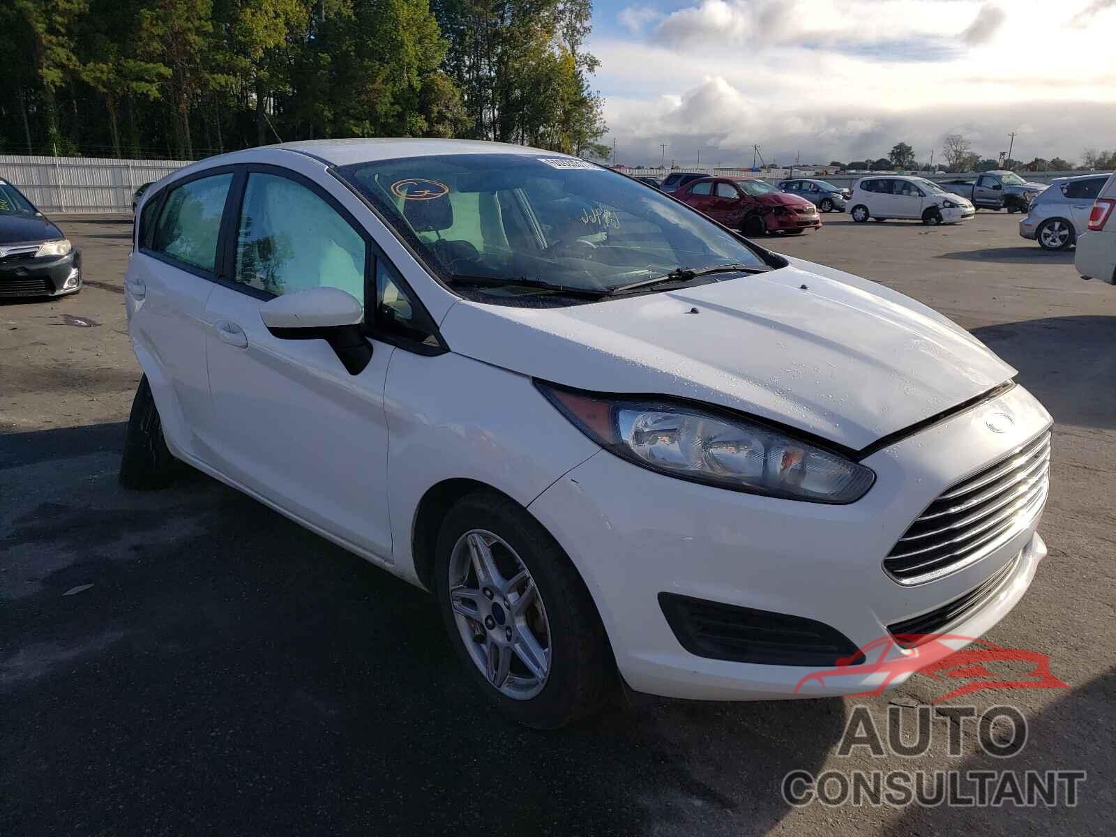 FORD FIESTA 2018 - 3FADP4EJ0JM112615