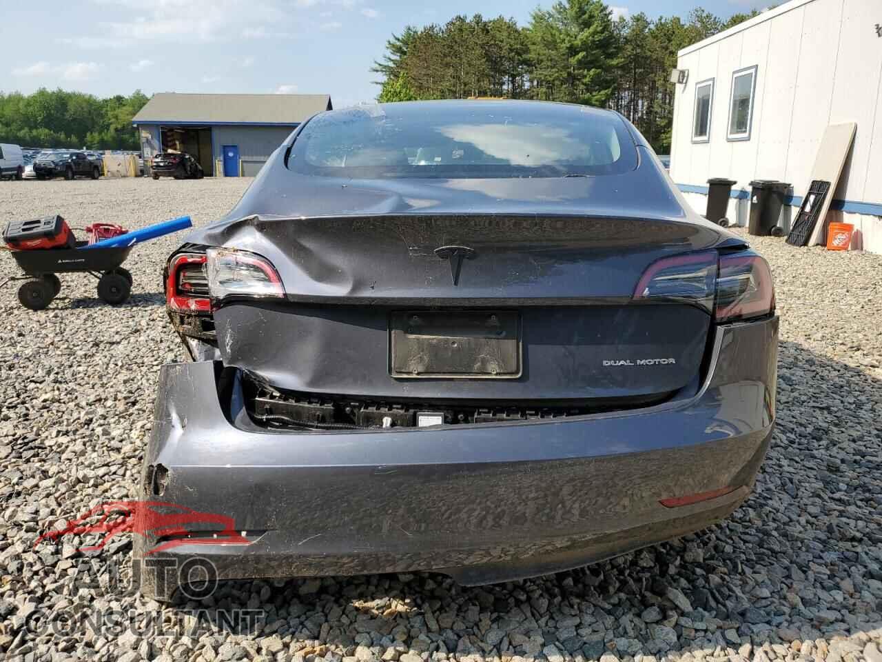 TESLA MODEL 3 2023 - 5YJ3E1EB6PF689410