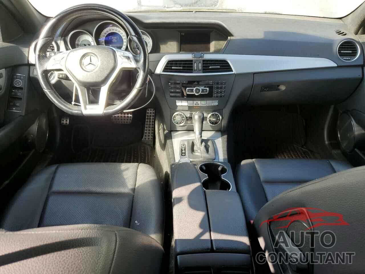 MERCEDES-BENZ C-CLASS 2013 - WDDGF8AB8DR297960