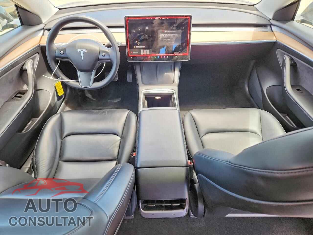 TESLA MODEL 3 2021 - 5YJ3E1EA5MF084037