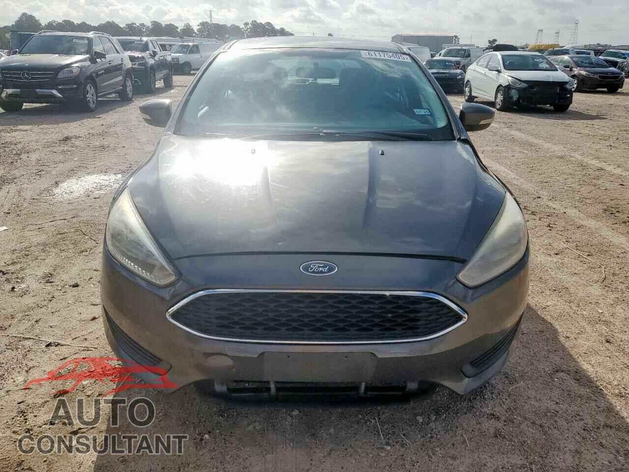 FORD FOCUS 2015 - 1FADP3K27FL367911