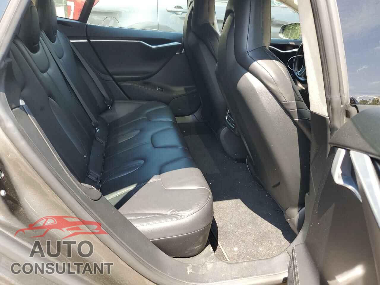 TESLA MODEL S 2016 - 5YJSA1E28GF150018