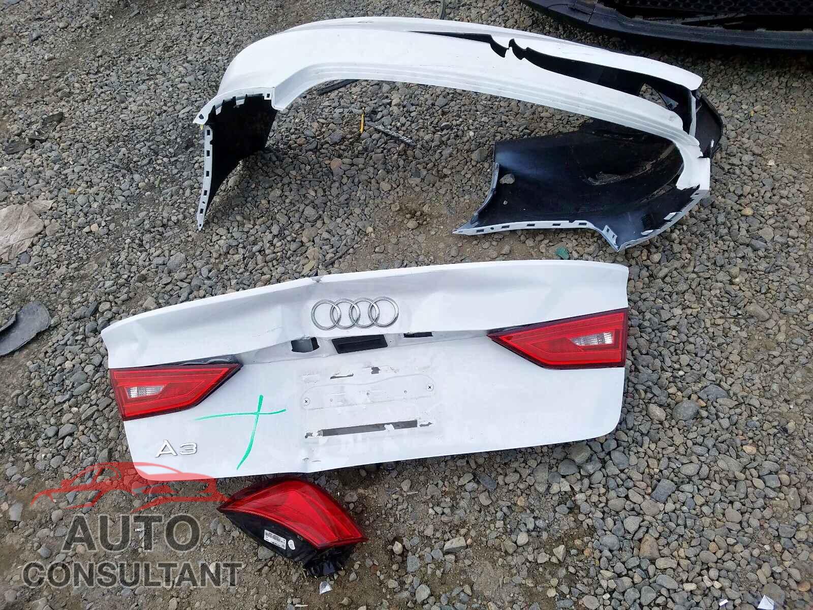 AUDI A3 2015 - WAUACGFF8F1135498