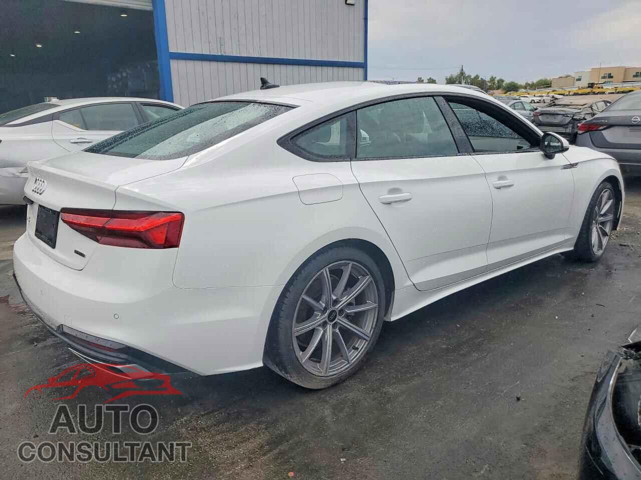 AUDI A5 2025 - WAUDACF55SA006423