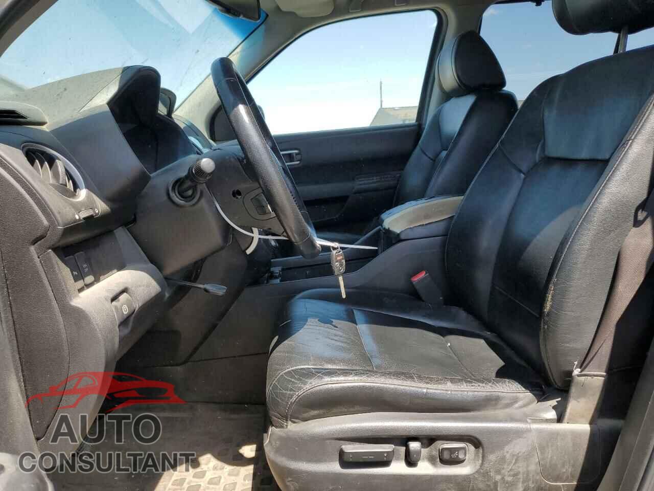HONDA PILOT 2010 - 5FNYF4H99AB024411