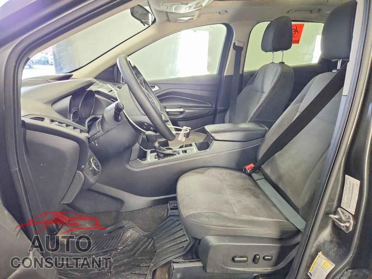 FORD ESCAPE 2017 - 1FMCU9GDXHUE09931