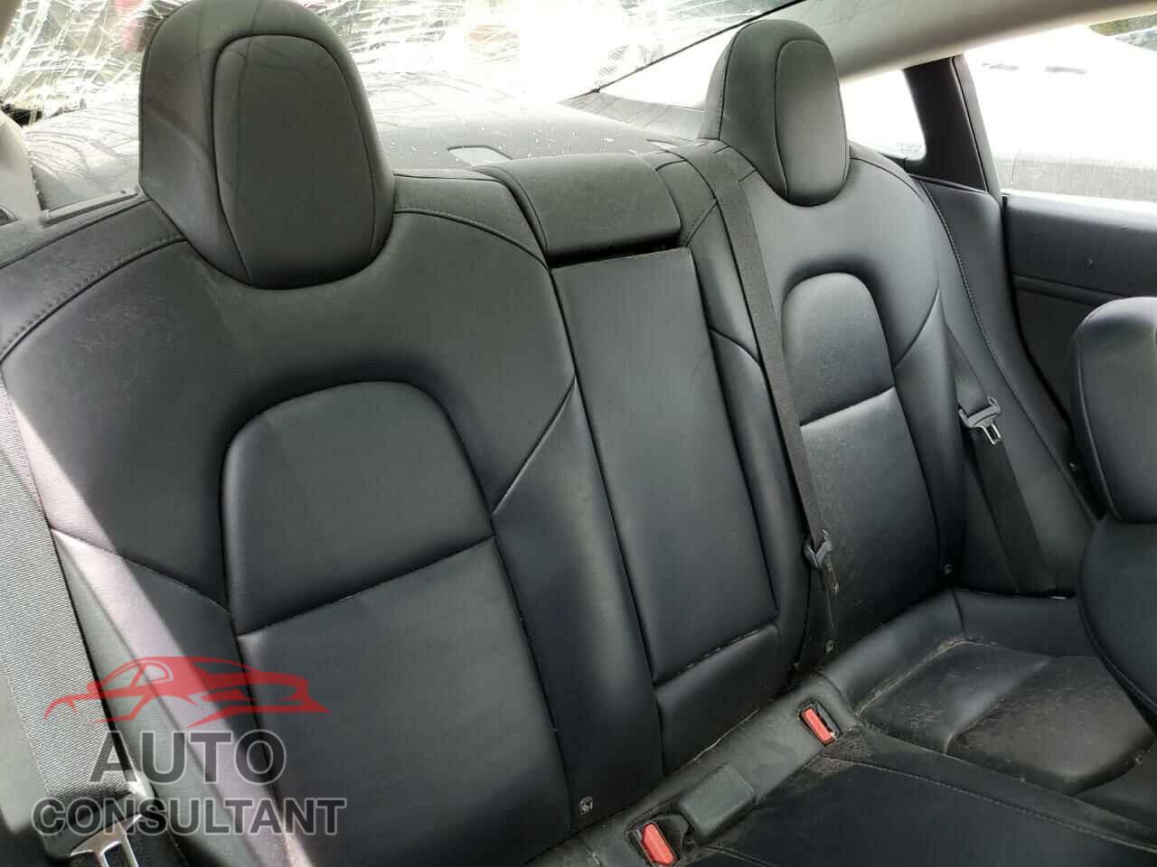 TESLA MODEL 3 2023 - 5YJ3E1EA1PF438043