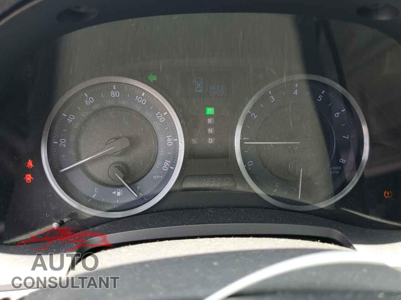 LEXUS IS 2011 - JTHCF5C20B5049838