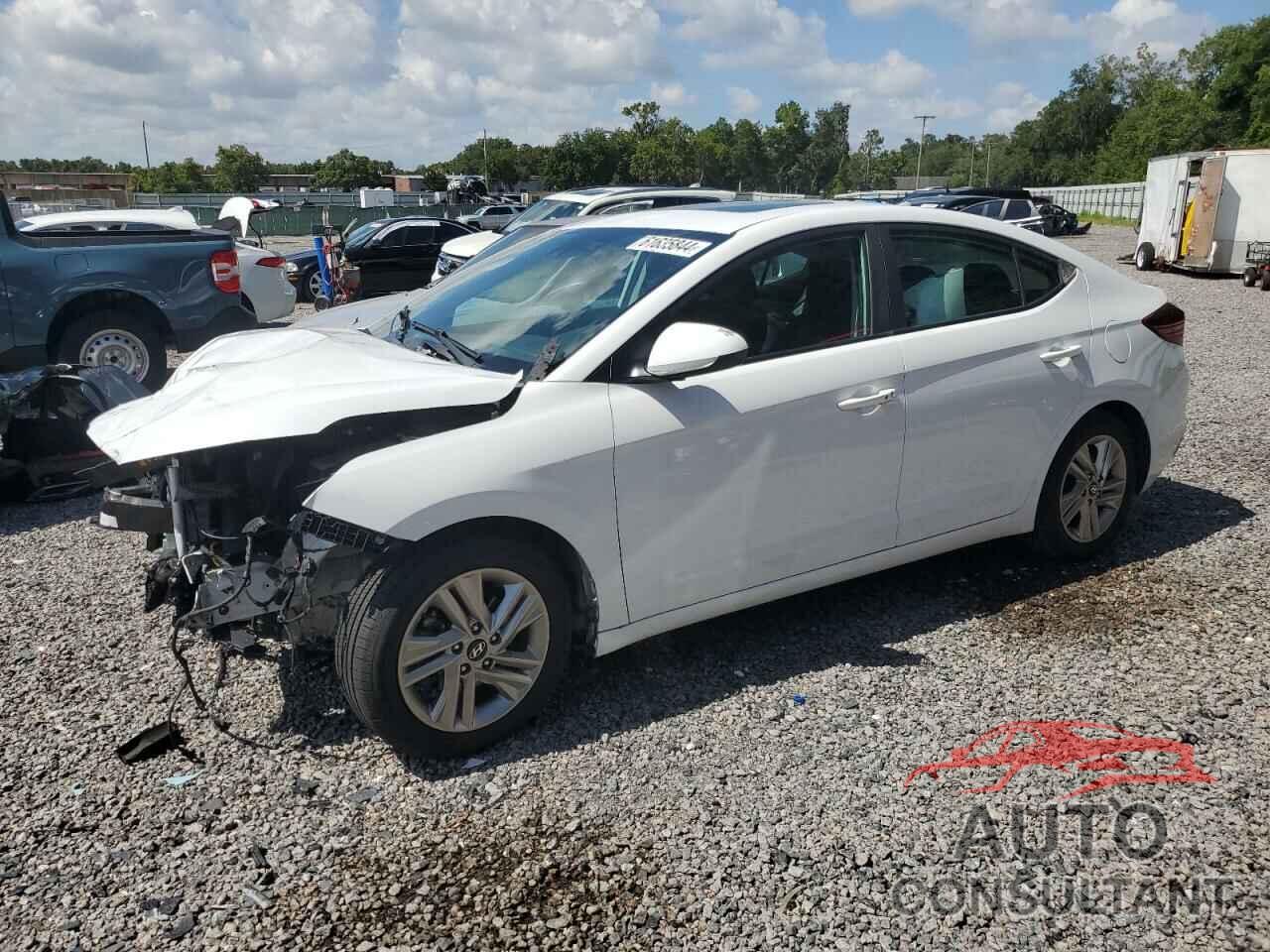 HYUNDAI ELANTRA 2019 - 5NPD84LF4KH424448