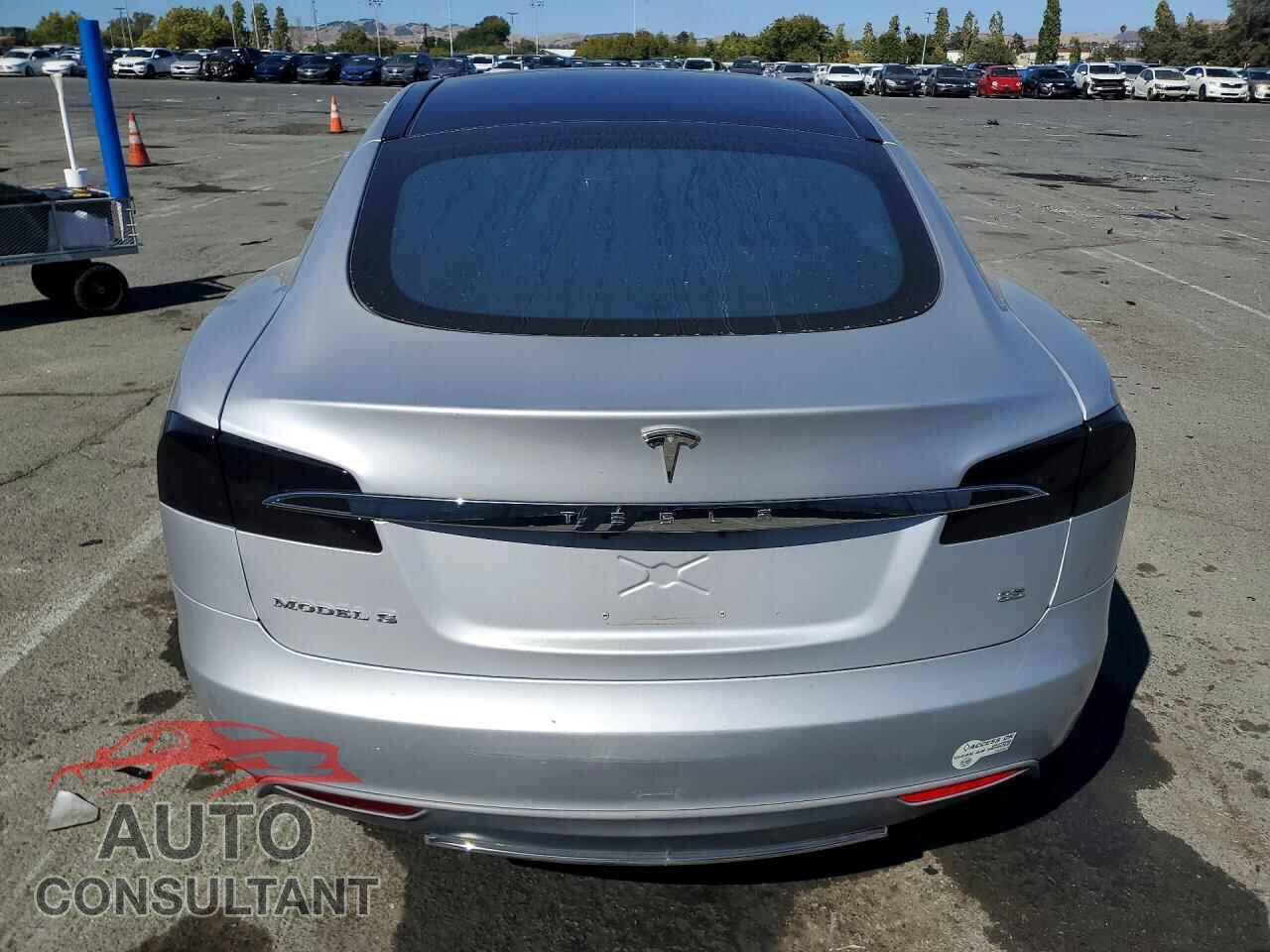 TESLA MODEL S 2014 - 5YJSA1H11EFP48614