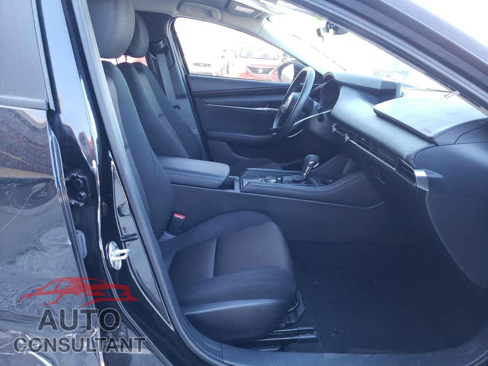 MAZDA 3 2019 - 3MZBPABL2KM113821