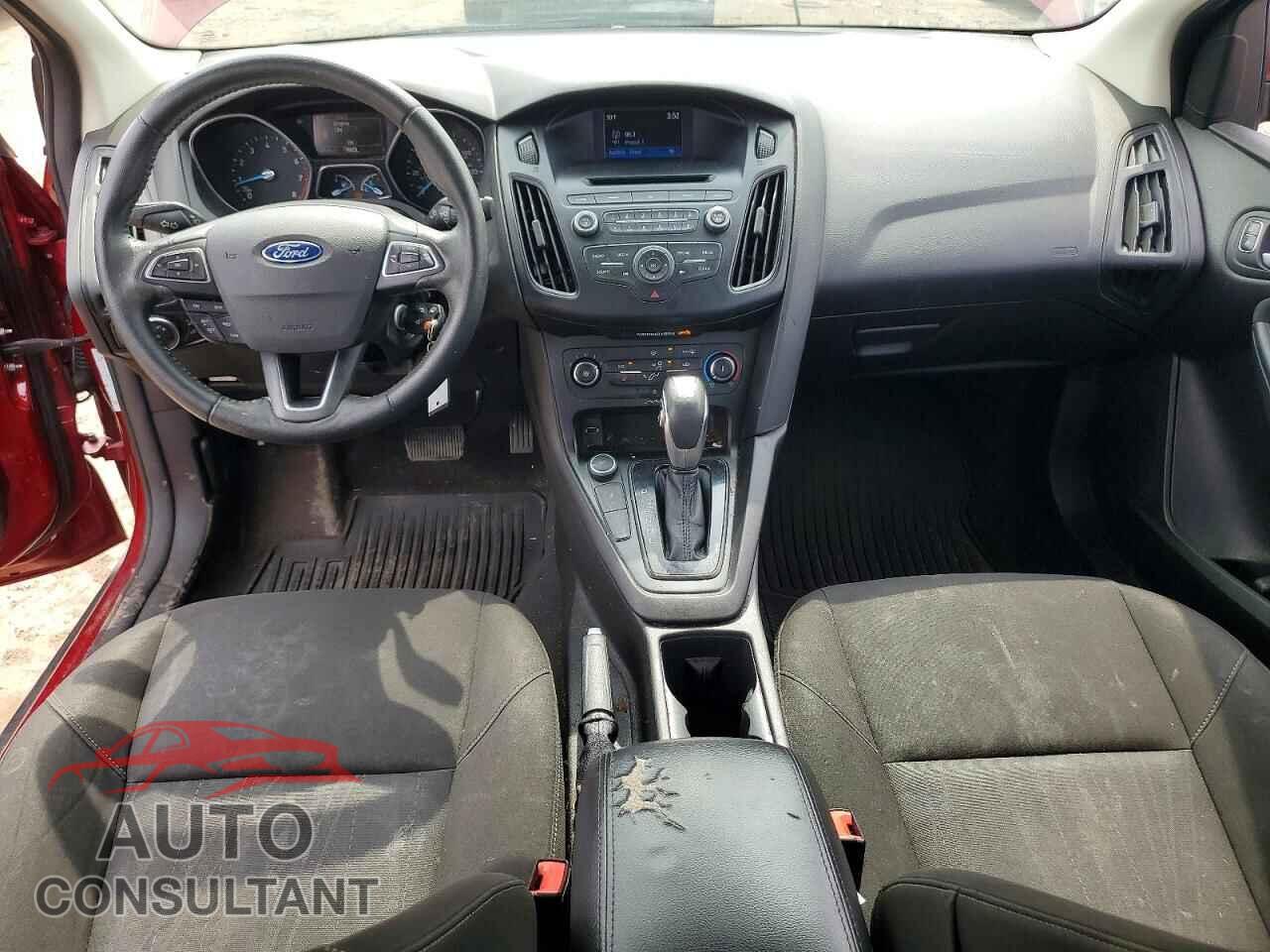 FORD FOCUS 2015 - 1FADP3F25FL280597