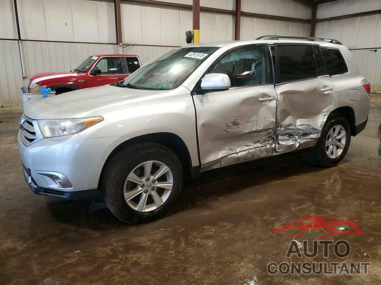 TOYOTA HIGHLANDER 2011 - 5TDBK3EH5BS044059