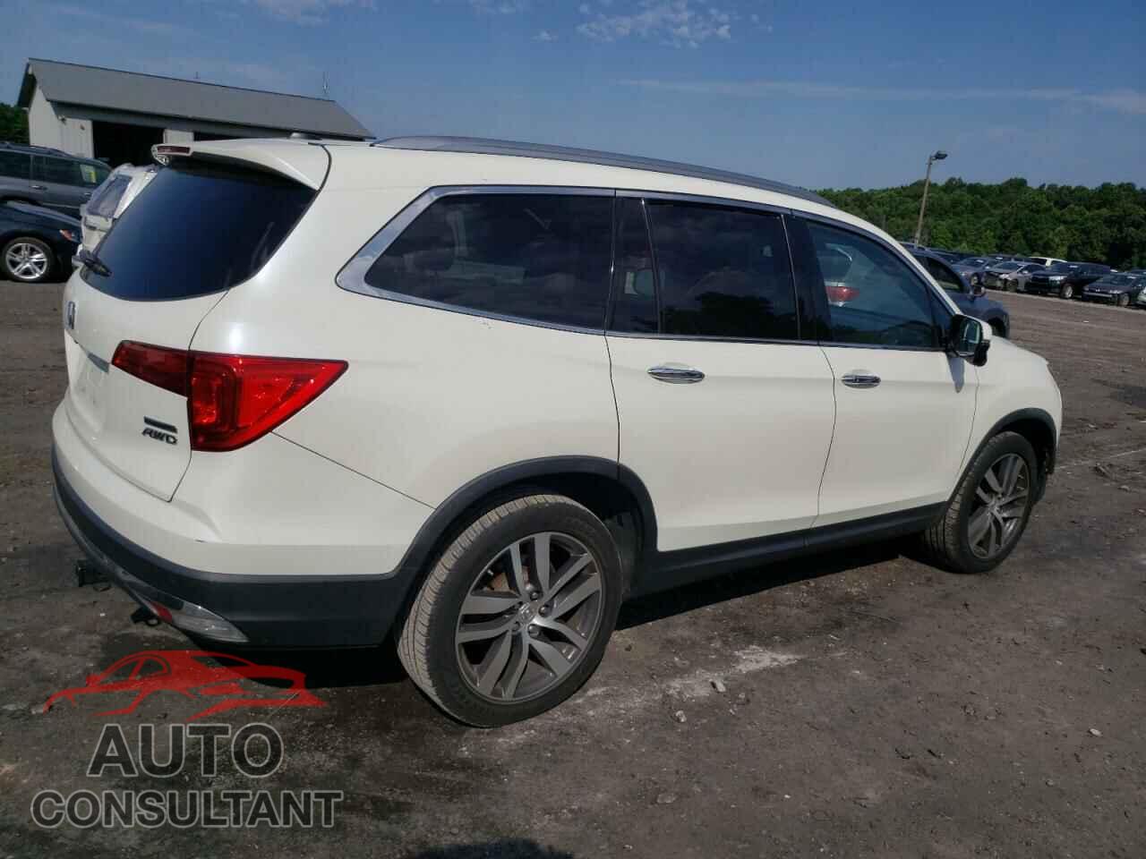 HONDA PILOT 2017 - 5FNYF6H90HB069601