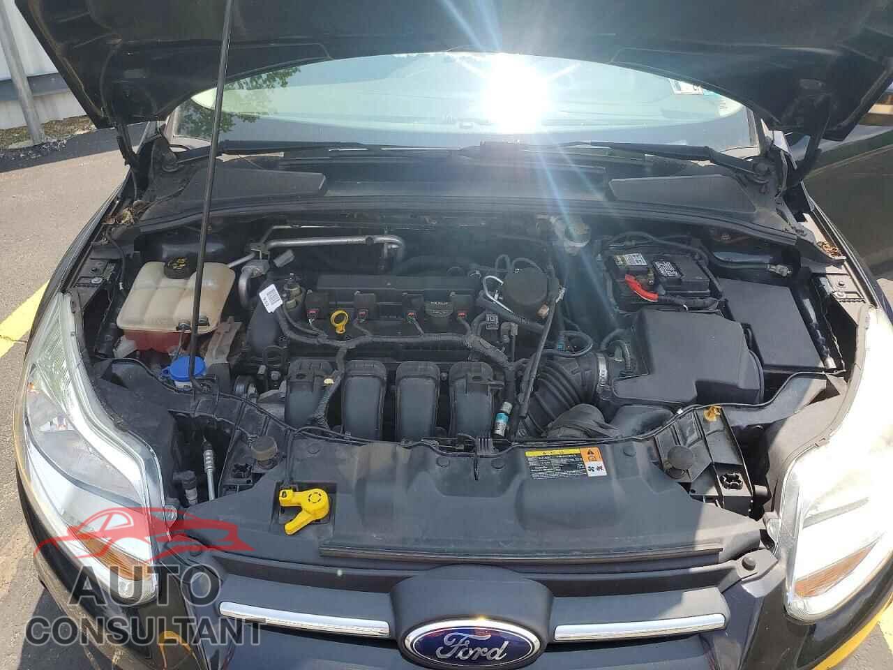 FORD FOCUS 2014 - 1FADP3F27EL234719