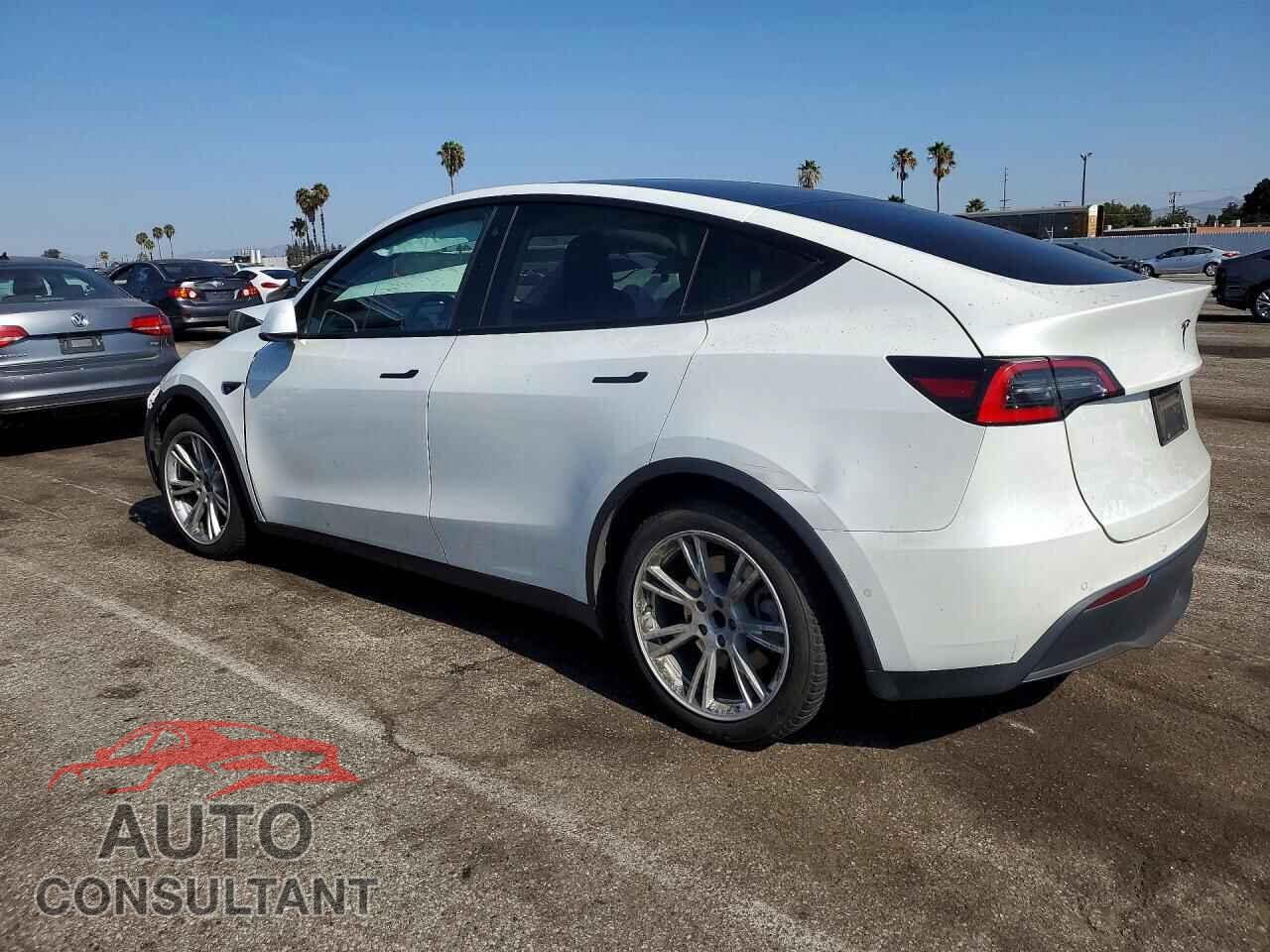TESLA MODEL Y 2021 - 5YJYGDEEXMF069523