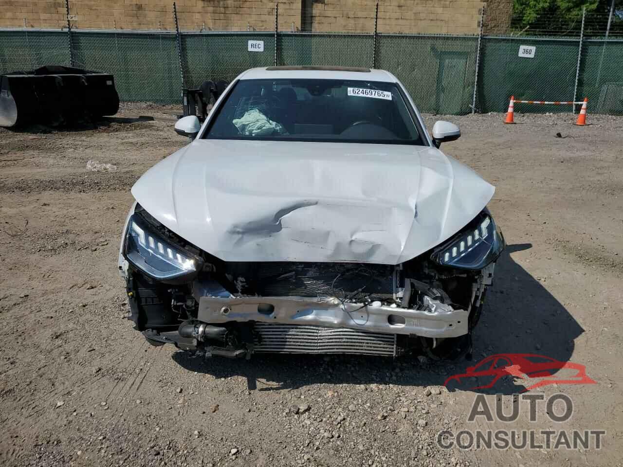 AUDI A4 2022 - WAUEAAF40NN011607