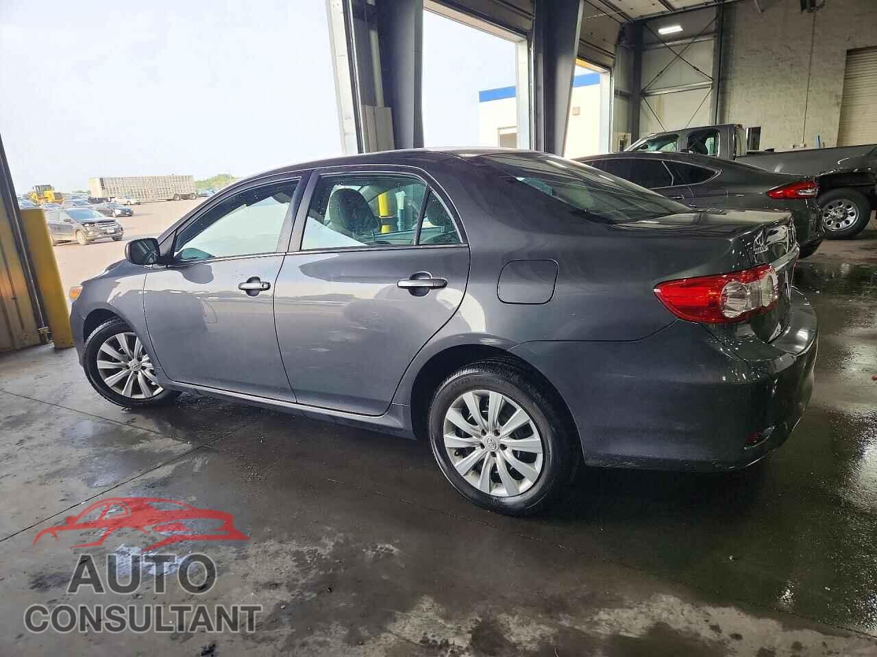 TOYOTA COROLLA 2013 - 2T1BU4EE9DC080659