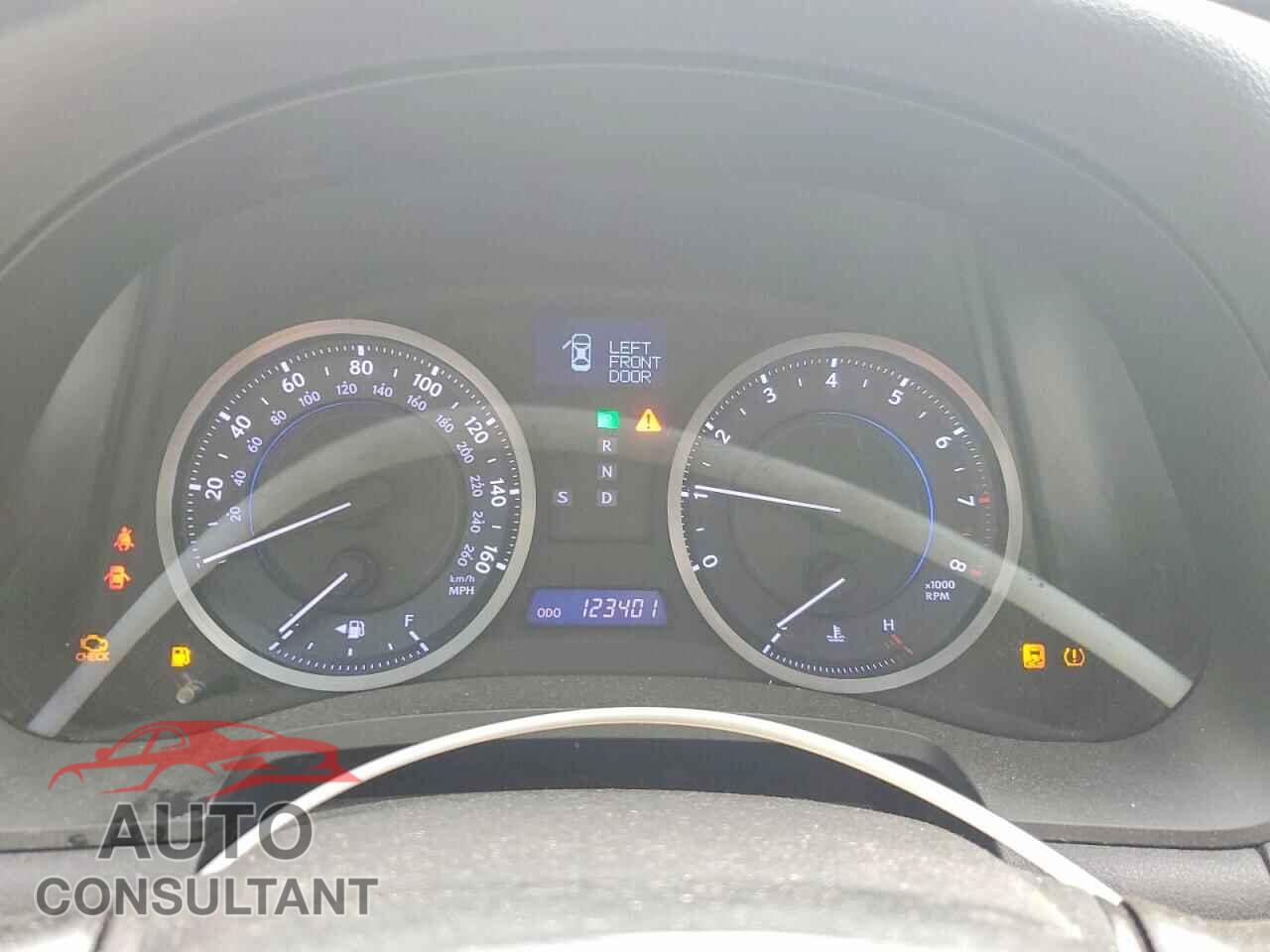 LEXUS IS 2011 - JTHBF5C25B5155634
