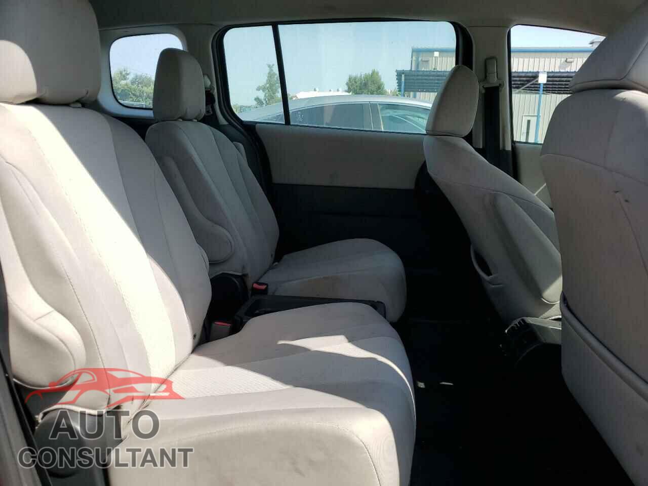 MAZDA 5 2013 - JM1CW2BL3D0154092