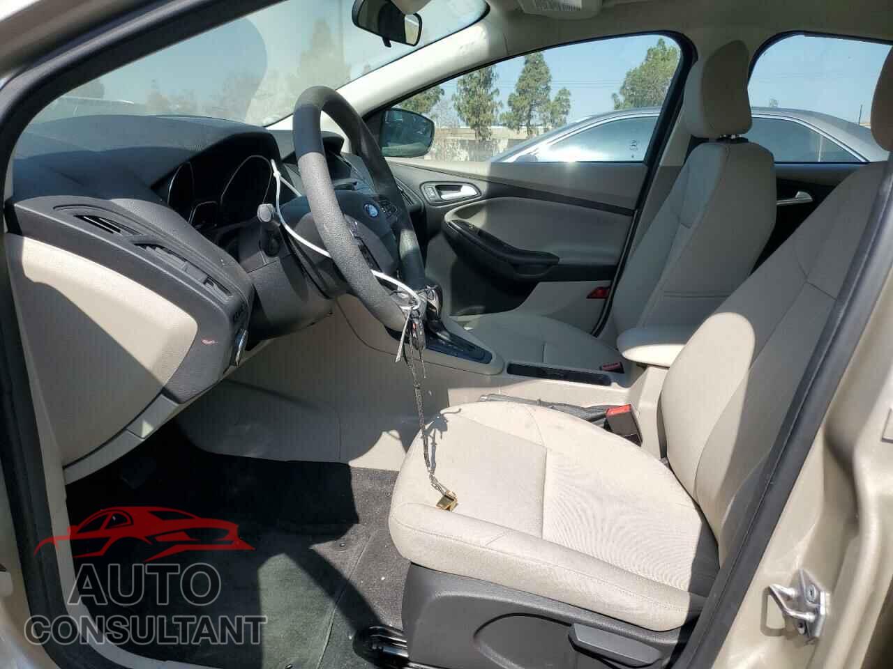 FORD FOCUS 2017 - 1FADP3F29HL230482