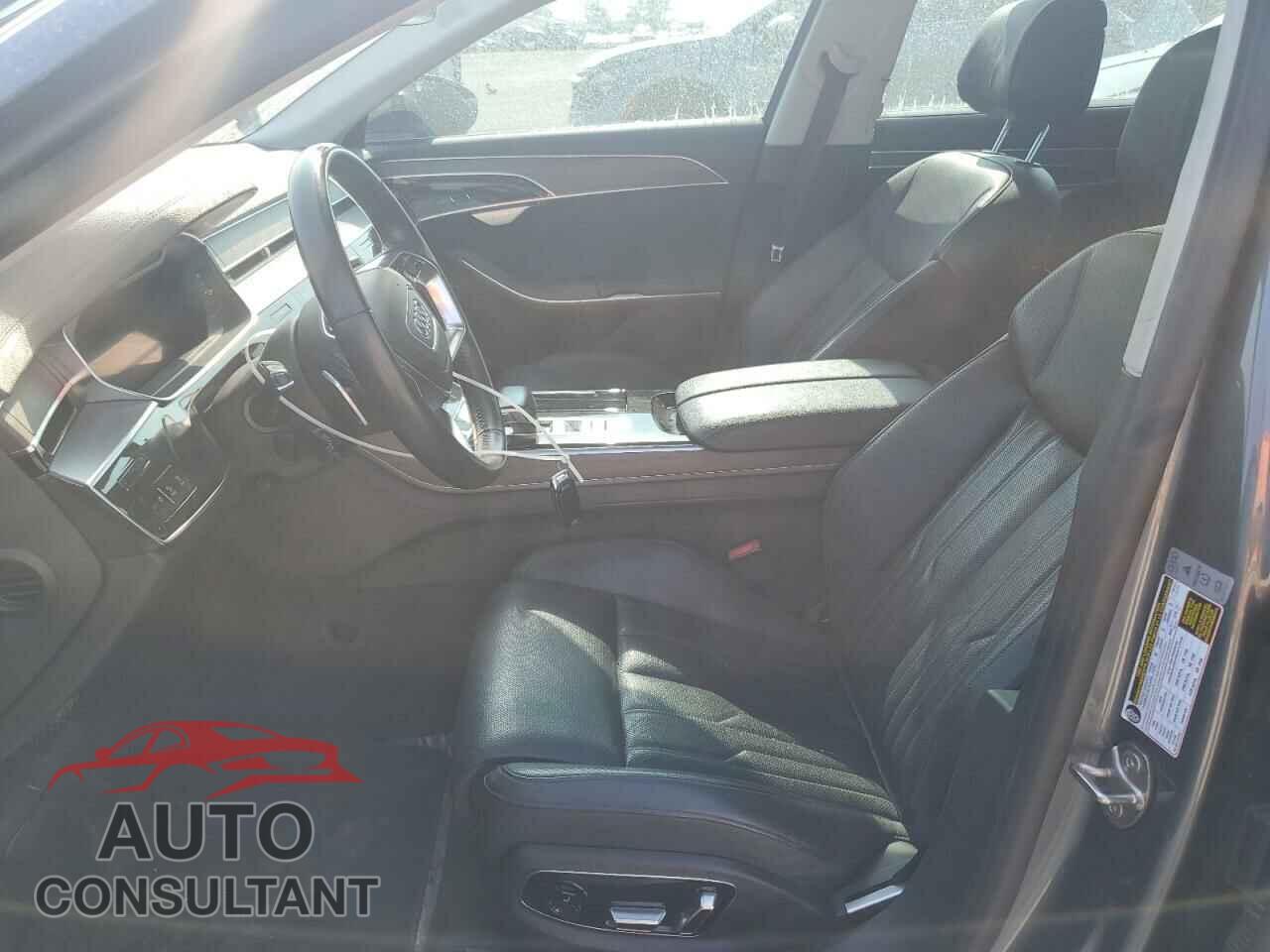 AUDI A8 2019 - WAU8DAF80KN011836