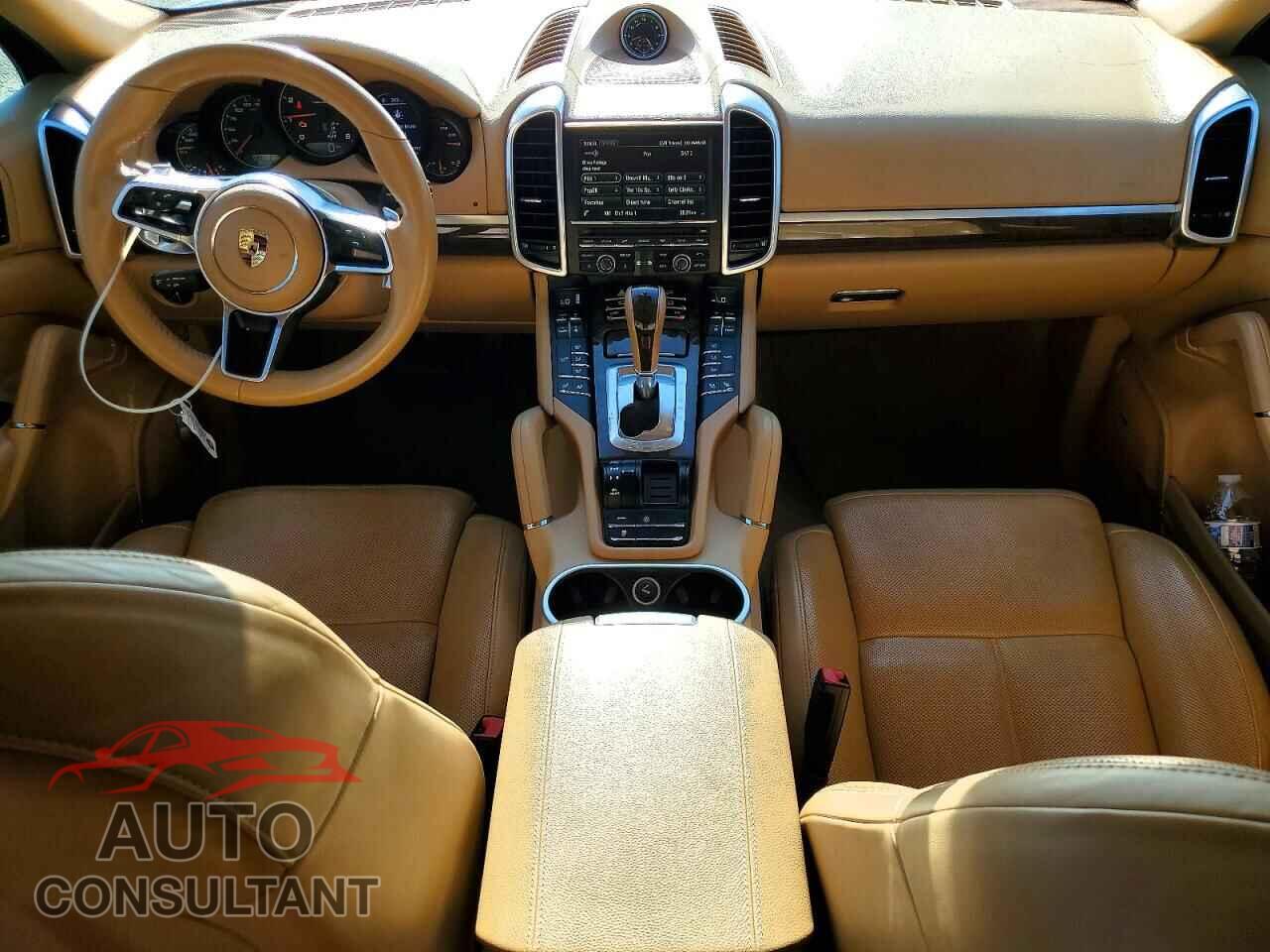 PORSCHE CAYENNE 2016 - WP1AA2A21GKA12166