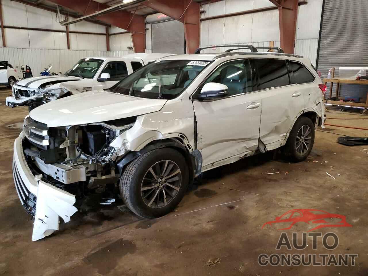TOYOTA HIGHLANDER 2018 - 5TDJZRFH3JS531607