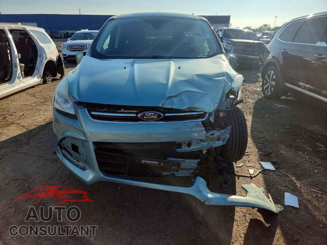 FORD ESCAPE 2013 - 1FMCU0HX8DUB80602