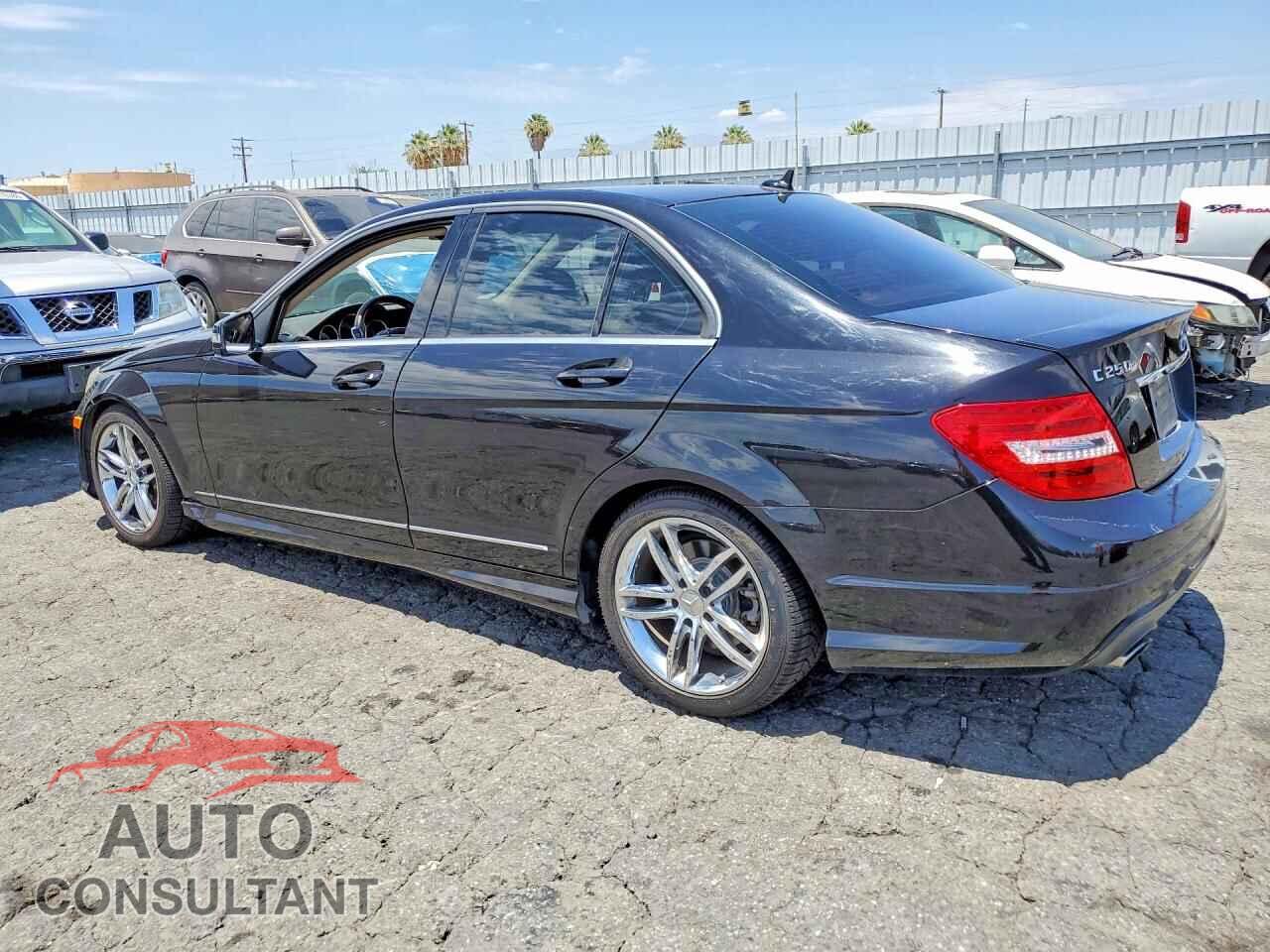 MERCEDES-BENZ C-CLASS 2014 - WDDGF4HB8EA900324