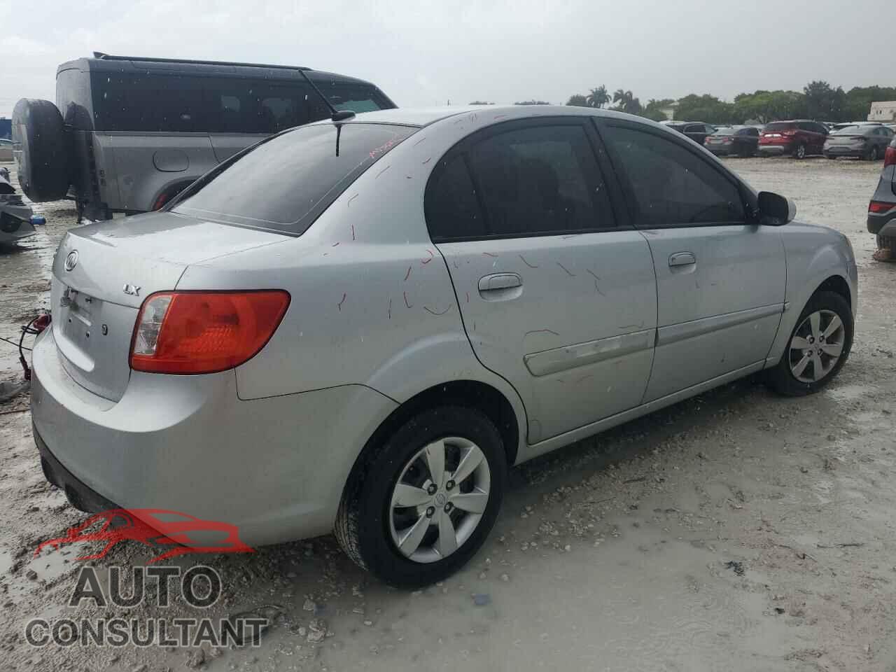 KIA RIO 2011 - KNADH4A36B6959748