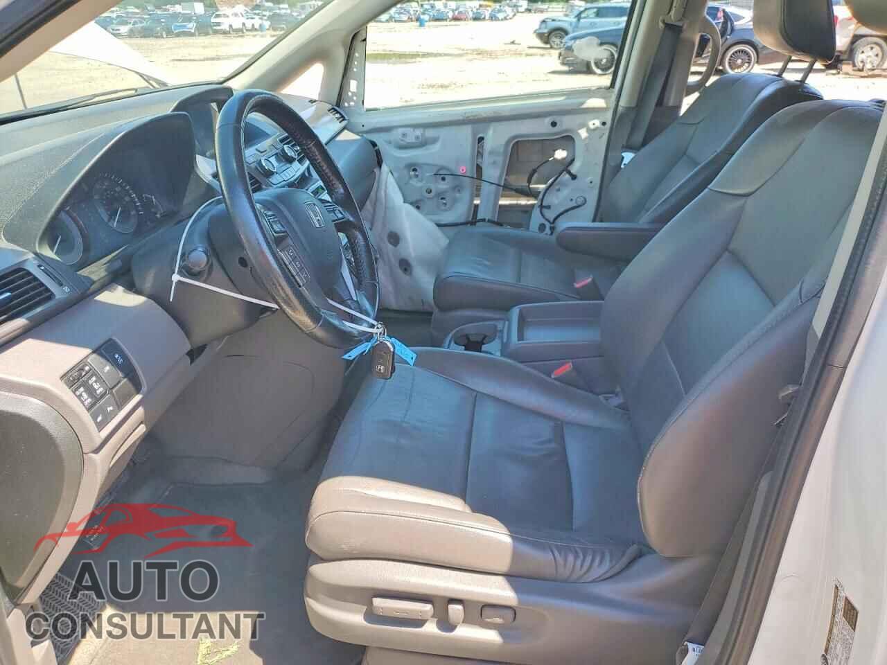 HONDA ODYSSEY 2015 - 5FNRL5H93FB084419