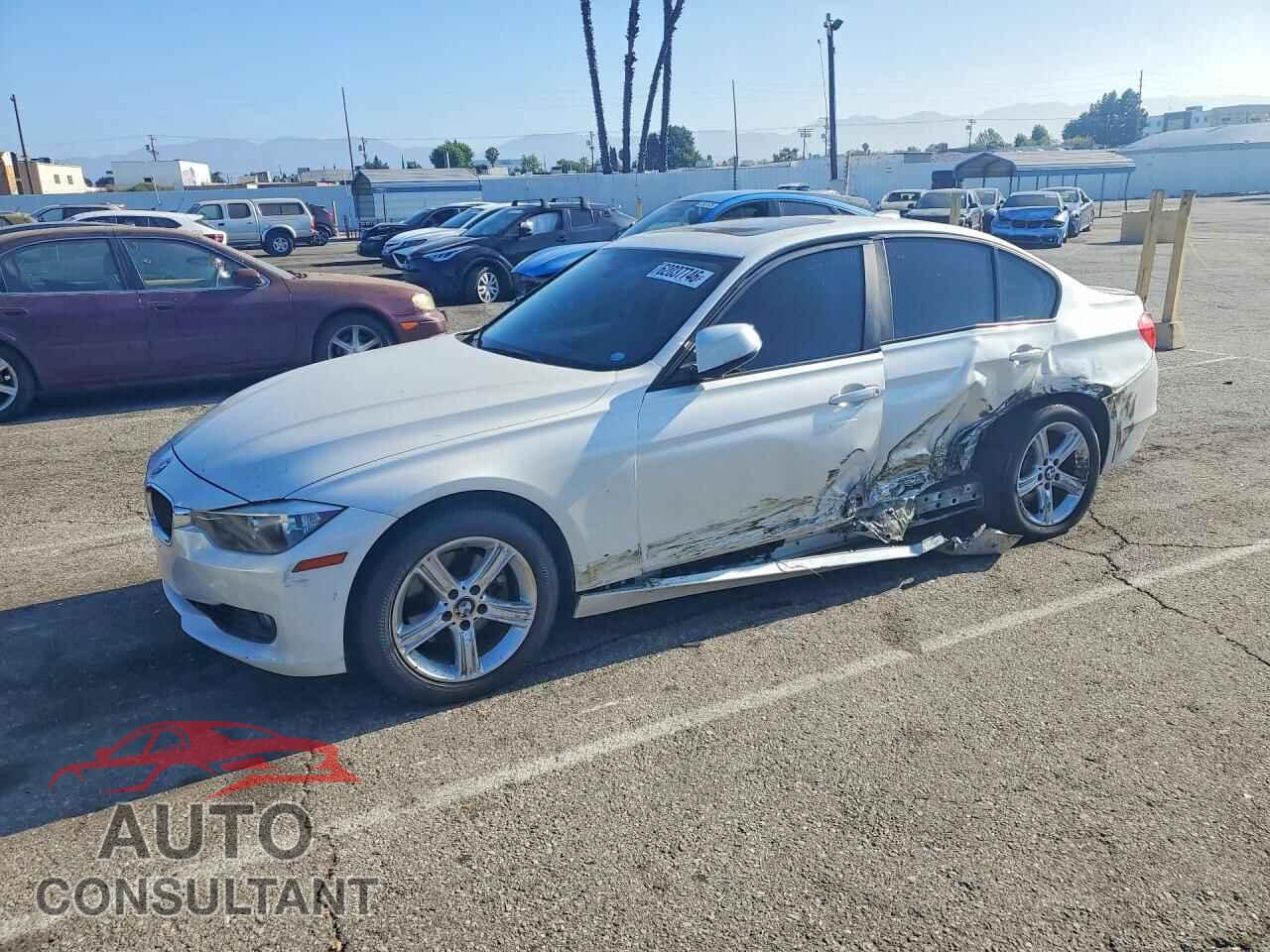 BMW 3 SERIES 2013 - WBA3A5C5XDF351495