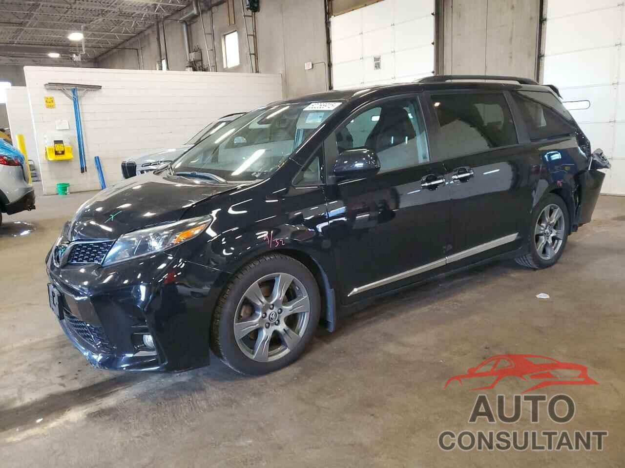 TOYOTA SIENNA 2018 - 5TDXZ3DC4JS942691
