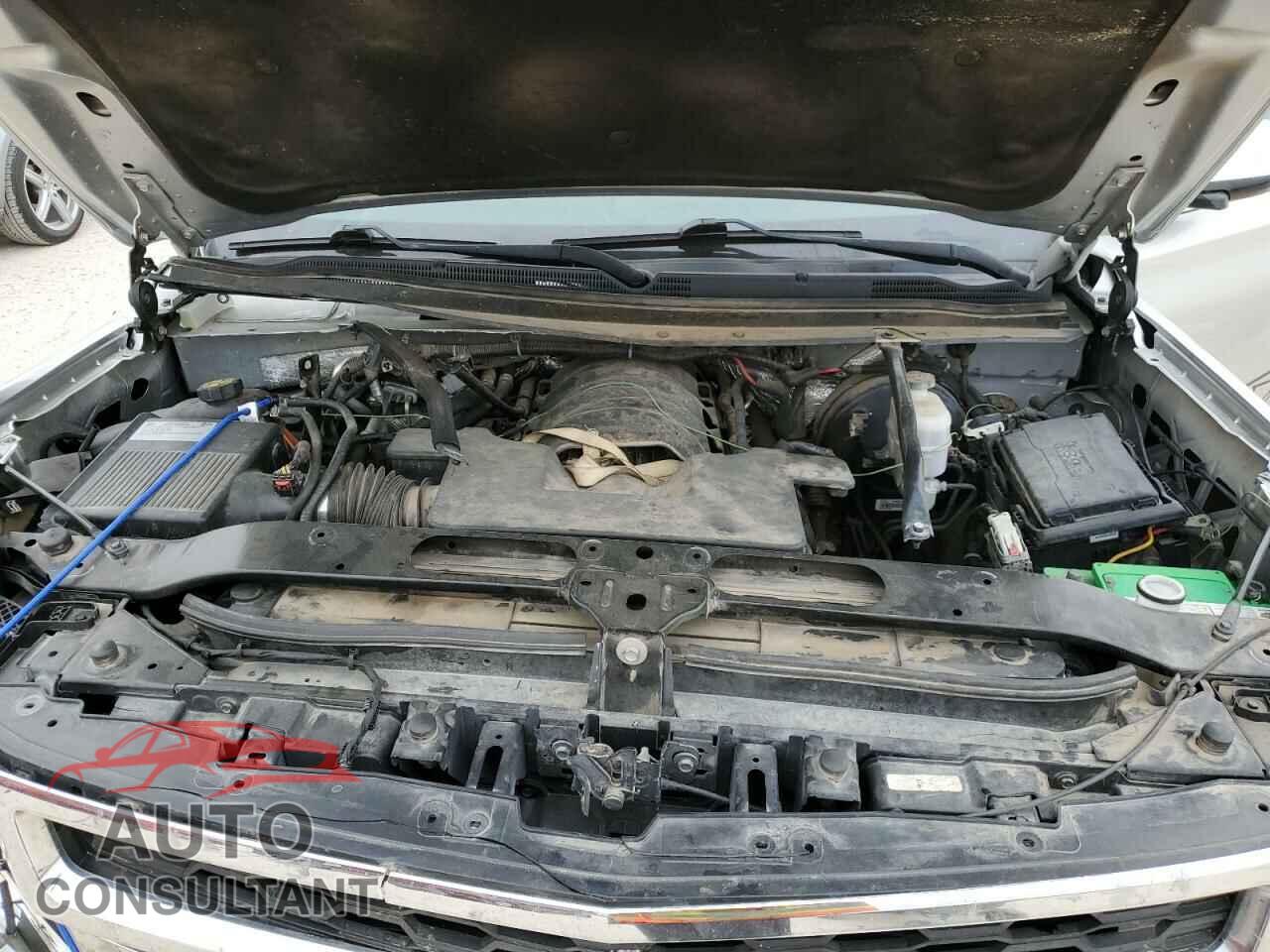CHEVROLET TAHOE 2017 - 1GNLCDEC8HR293577