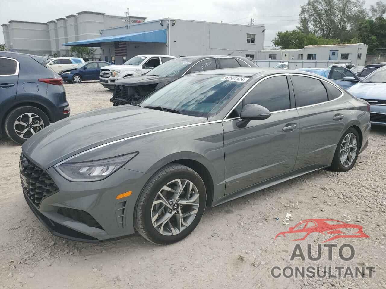 HYUNDAI SONATA 2023 - KMHL64JA3PA275002