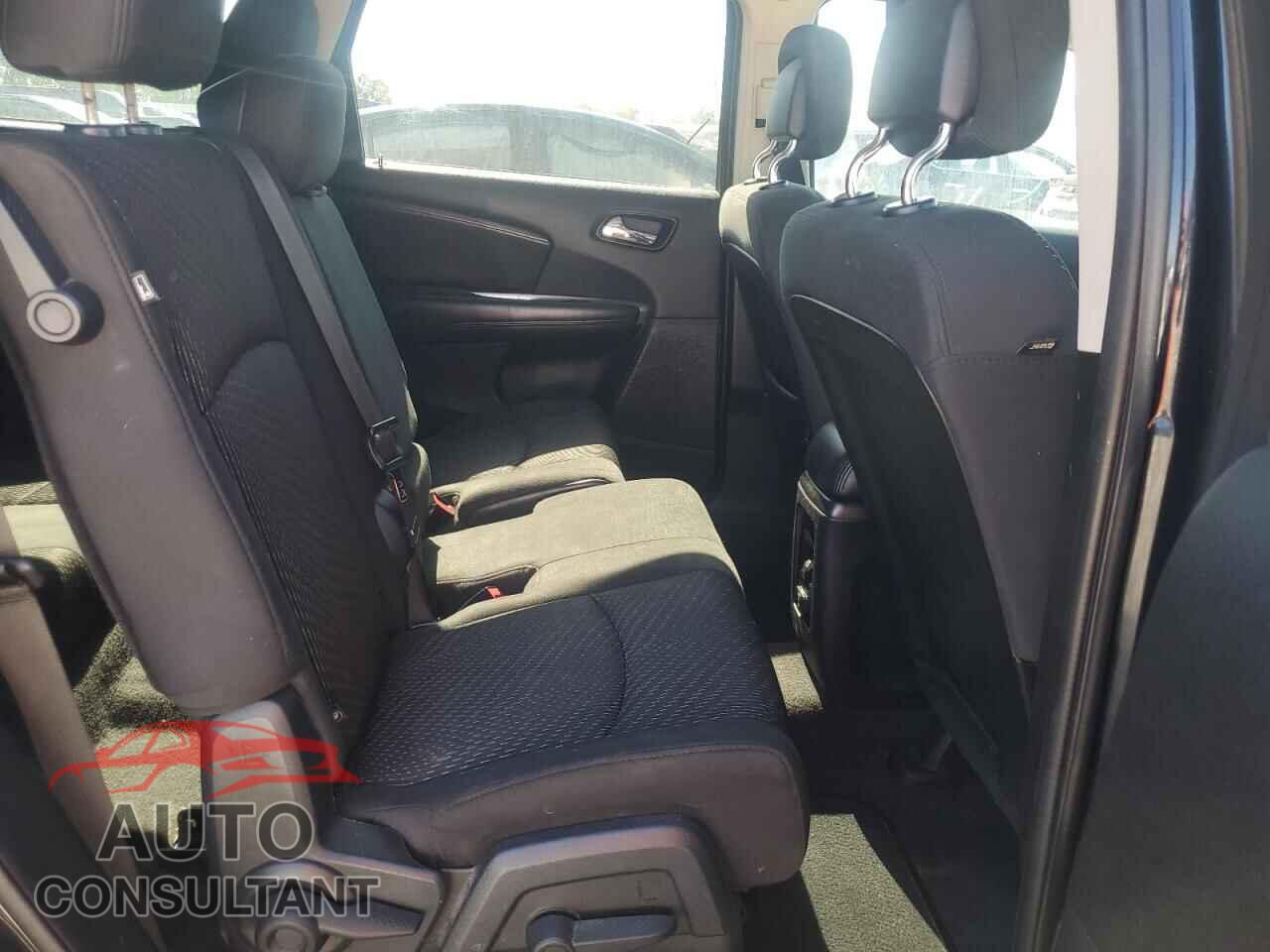 DODGE JOURNEY 2011 - 3D4PH3FG8BT517245