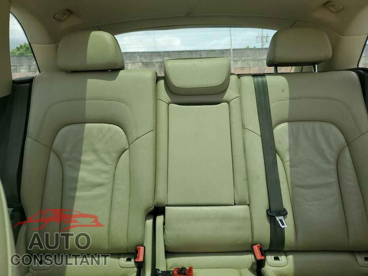 AUDI Q5 2017 - WA1C2AFP3HA051848