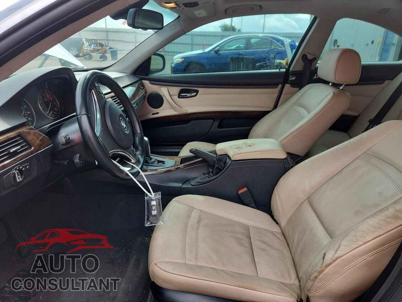 BMW 3 SERIES 2012 - WBAKE3C57CE770347