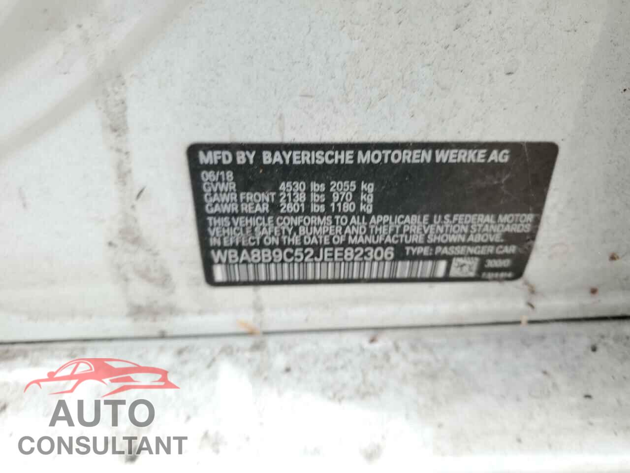 BMW 3 SERIES 2018 - WBA8B9C52JEE82306