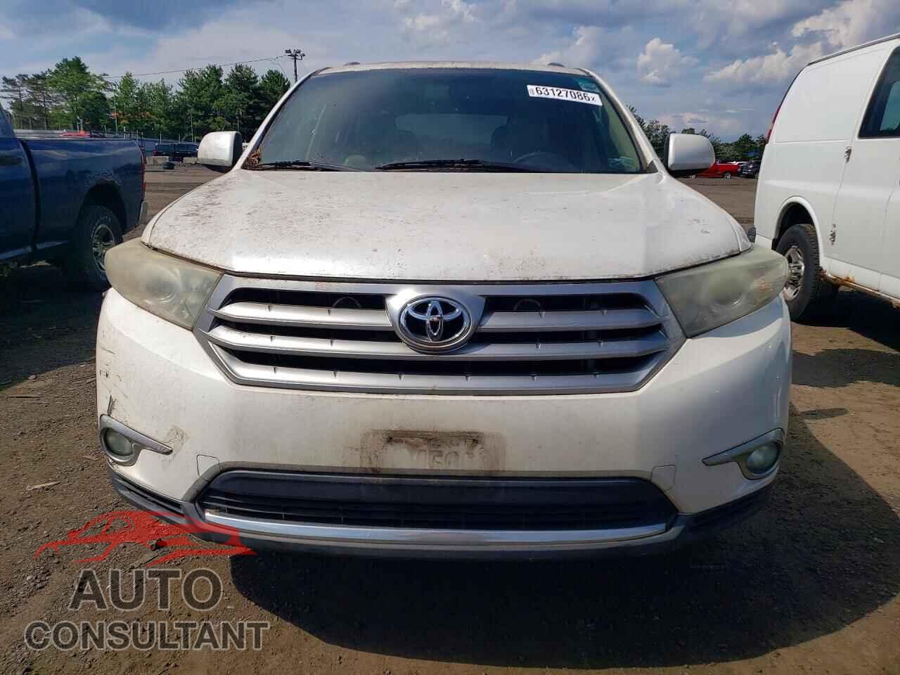 TOYOTA HIGHLANDER 2012 - 5TDBK3EH3CS151631