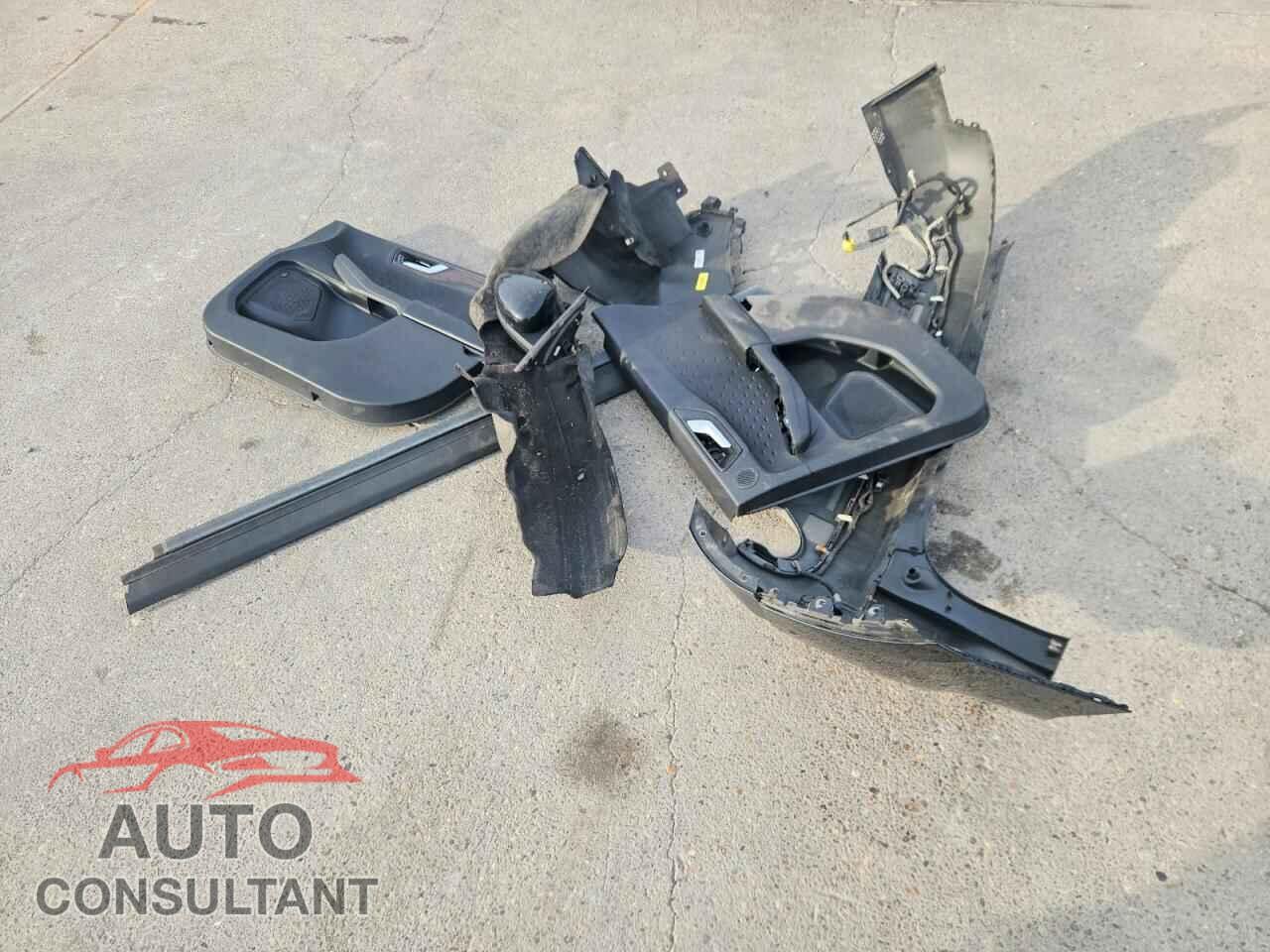 FORD ESCAPE 2020 - 1FMCU0DZ4LUA68207