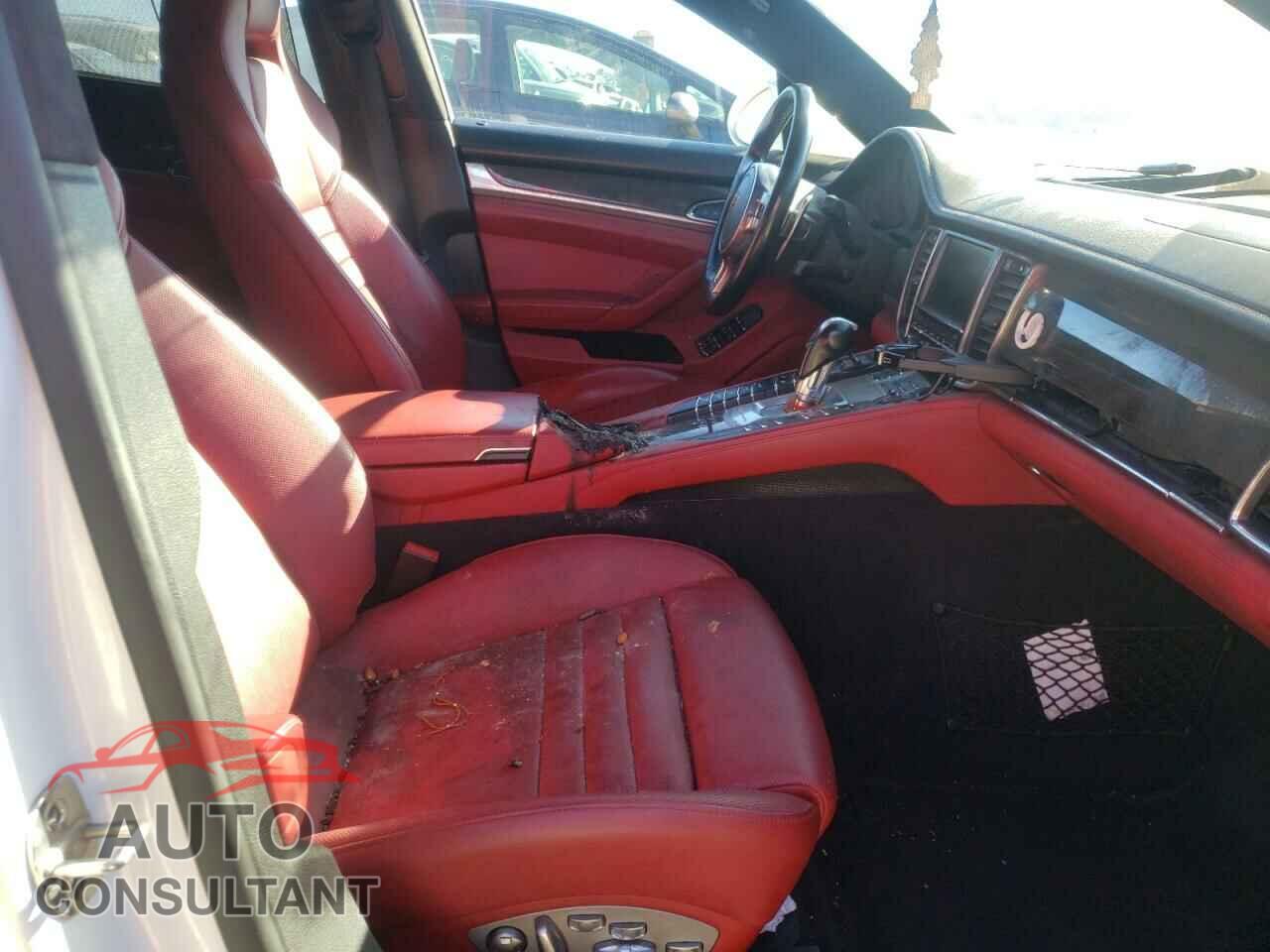 PORSCHE PANAMERA 2016 - WP0AF2A70GL081682