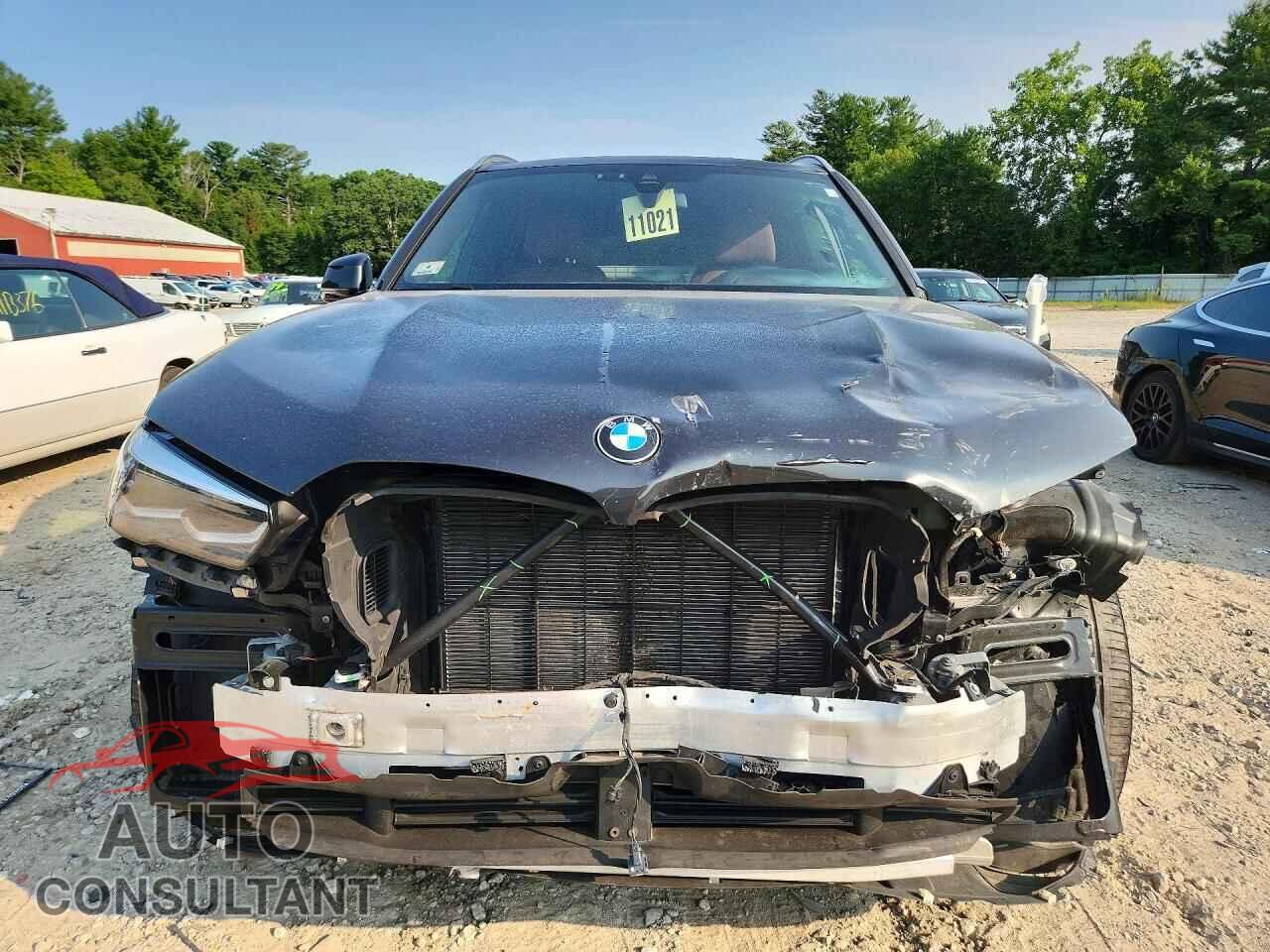 BMW X5 2021 - 5UXCR6C04M9E43336