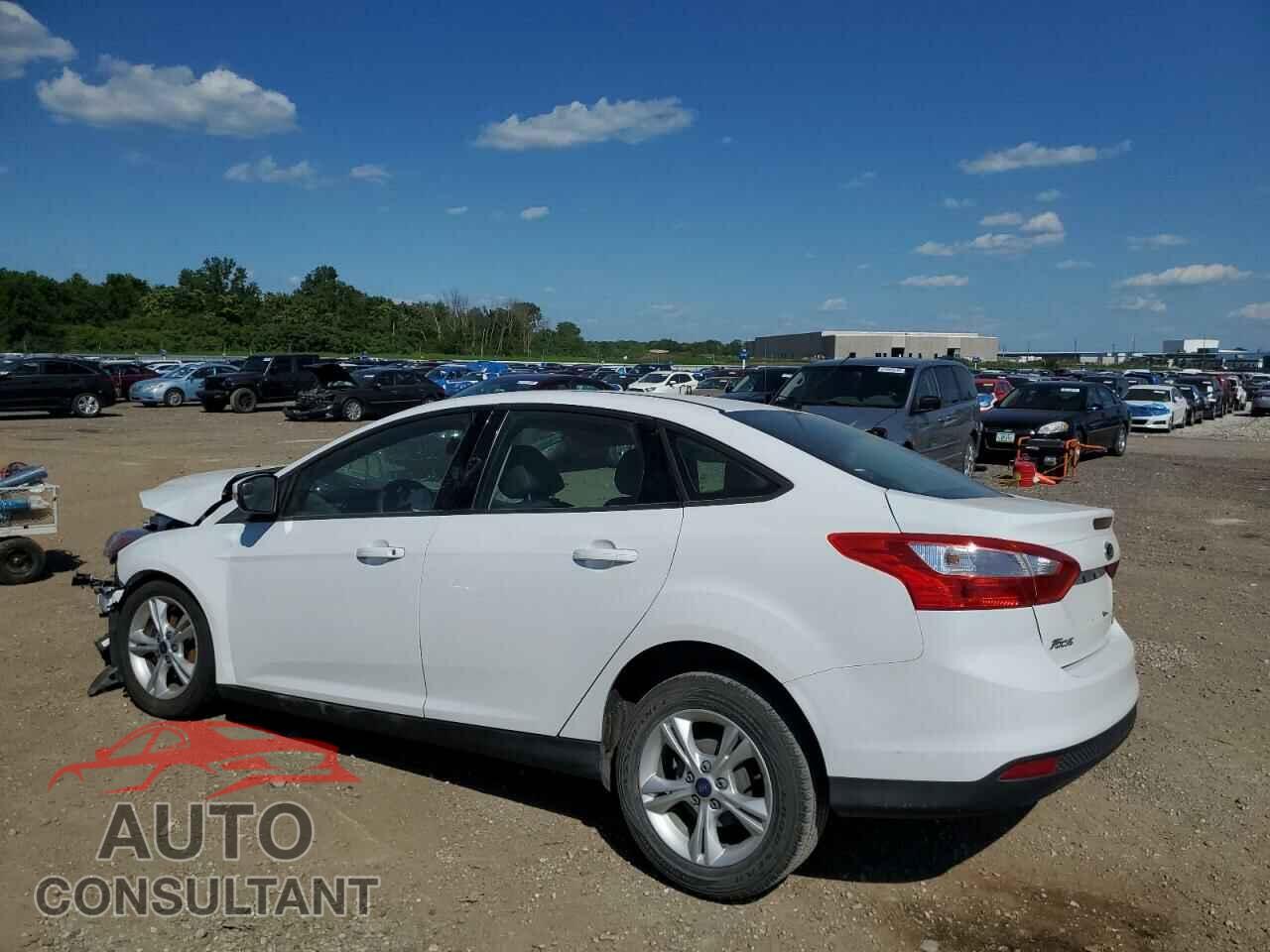 FORD FOCUS 2014 - 1FADP3F21EL420577