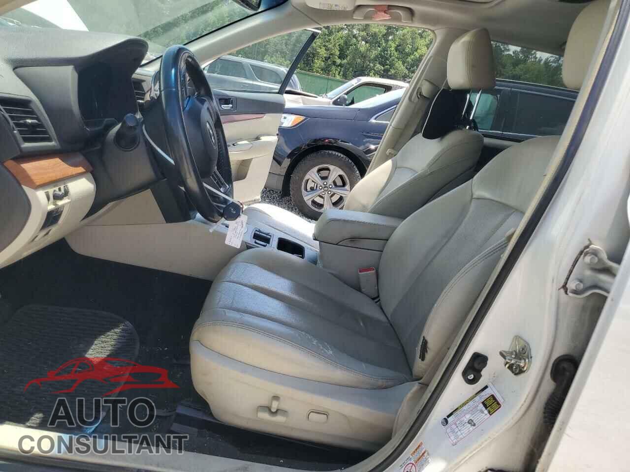 SUBARU OUTBACK 2014 - 4S4BRCLC2E3243154