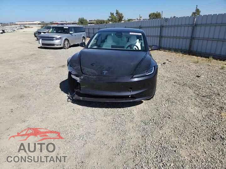 TESLA MODEL 3 2025 - 5YJ3E1EA9SF933213