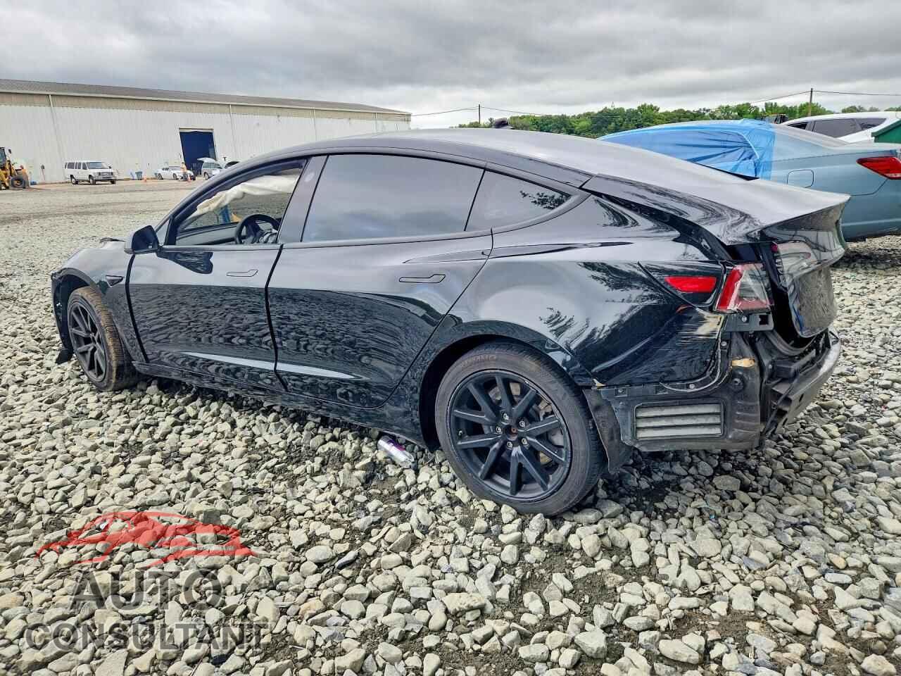 TESLA MODEL 3 2018 - 5YJ3E1EA3JF152184